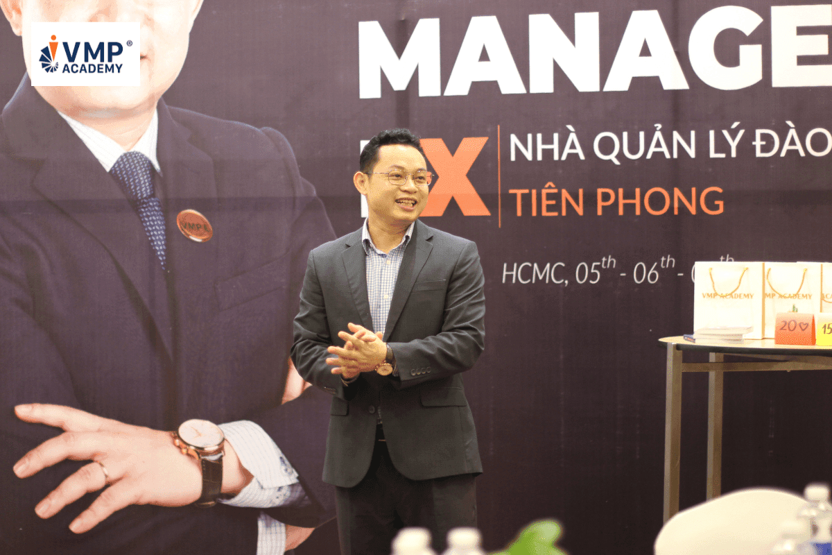 Người đứng lớp phải có kỹ năng điều phối. Người đứng lớp phải có kỹ năng điều phối.