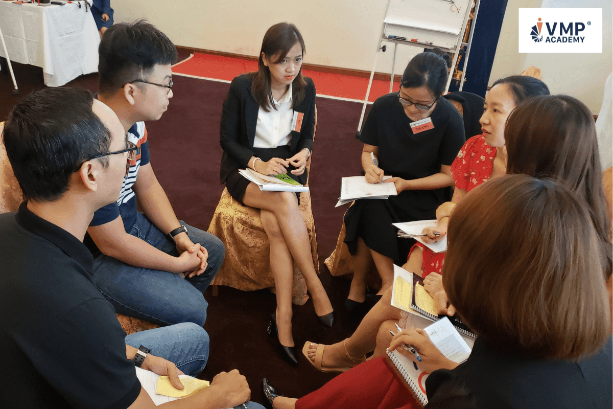 Nhiệm vụ phát triển nhân tài thể hiện qua giao việc cho đội ngũ kế nhiệm hiệu quả. Nhiệm vụ phát triển nhân tài thể hiện qua giao việc cho đội ngũ kế nhiệm hiệu quả.