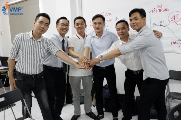 Nhóm Học viên tại lớp