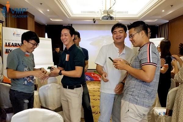 Học viên lớp “Nghệ thuật bán hàng hiệu suất cao”
