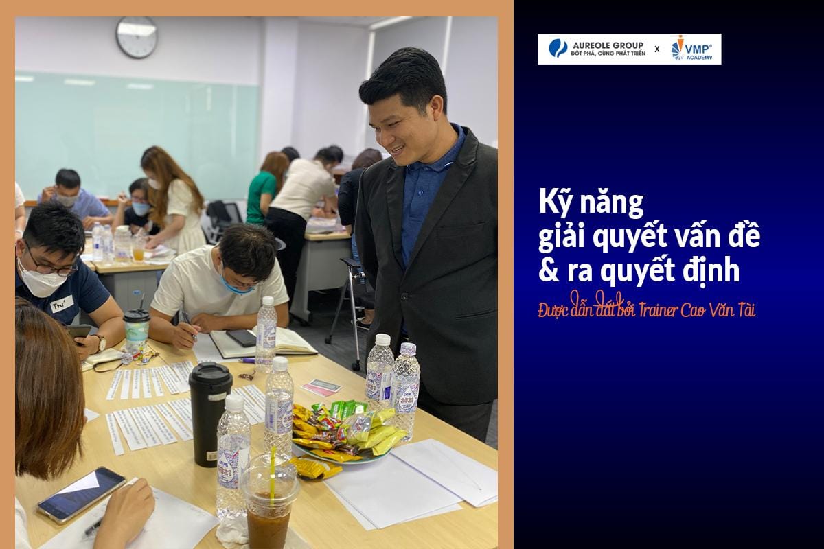 Cùng ngày 21, khóa Kỹ năng giải quyết vấn đề & ra quyết định cũng diễn ra. Cùng ngày 21, khóa Kỹ năng giải quyết vấn đề & ra quyết định cũng diễn ra.