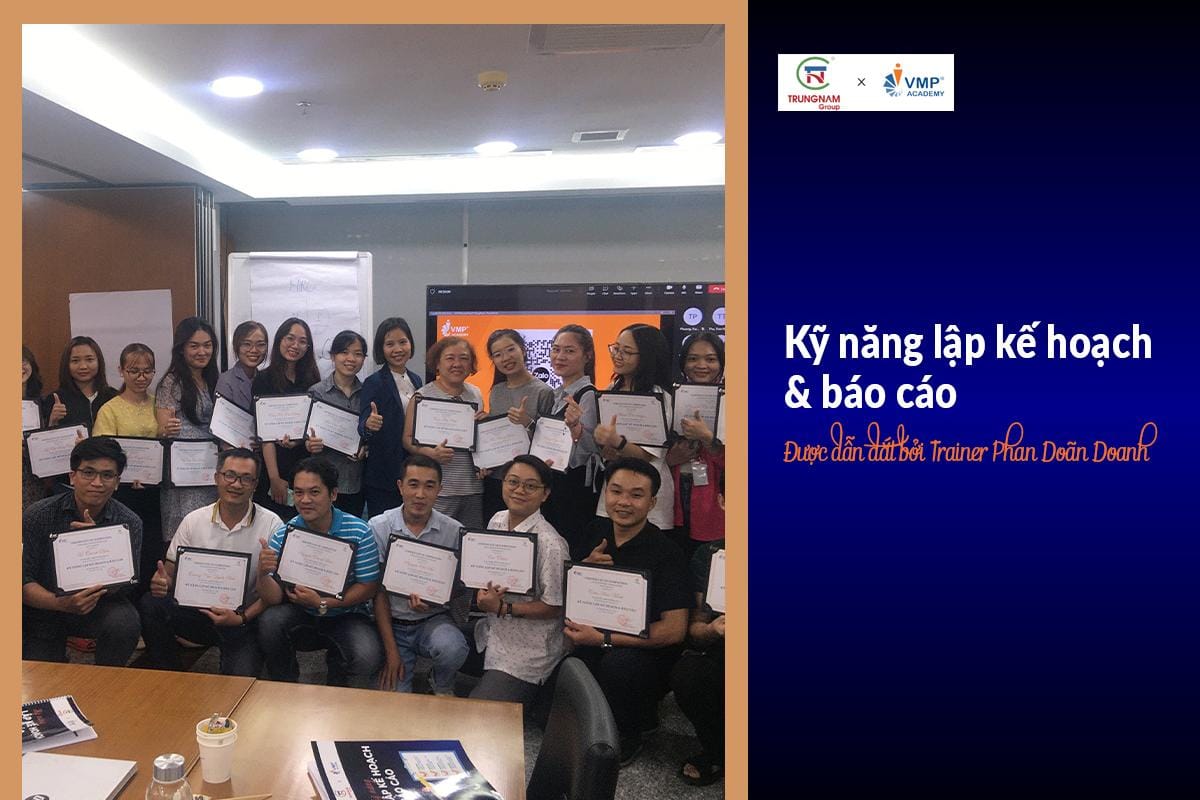 Khóa kỹ năng lập kế hoạch và báo cáo được dẫn dắt bởi Trainer Phan Doãn Doanh. Khóa kỹ năng lập kế hoạch và báo cáo được dẫn dắt bởi Trainer Phan Doãn Doanh.