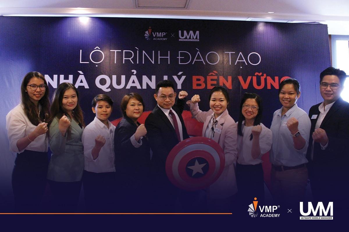 2 yếu tố tạo nên quản lý bền vững: Hiệu quả công việc và phát triển đội nhóm. 2 yếu tố tạo nên quản lý bền vững: Hiệu quả công việc và phát triển đội nhóm.