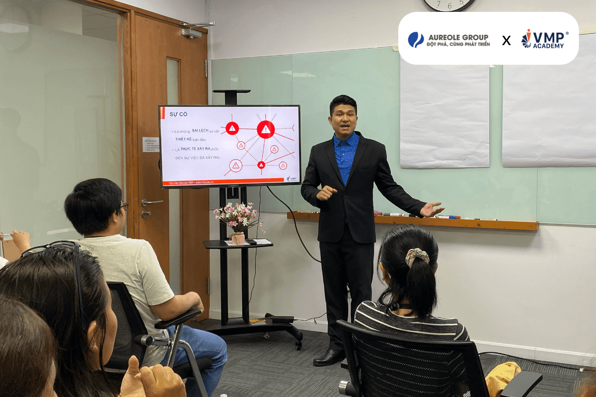 Khóa học được dẫn dắt bởi Trainer Cao Văn Tài. Khóa học được dẫn dắt bởi Trainer Cao Văn Tài.