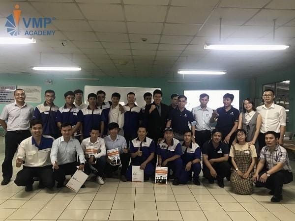 Các Anh/Chị Học viên tại Showroom Suzuki tại Đà Nẵng trong chương trình ngày 20/11/2020