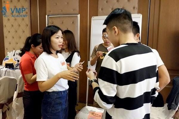 Học viên từ FUNDOO thực hành tại lớp