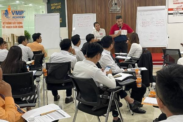 Học viên được thực hành ngay tại lớp học