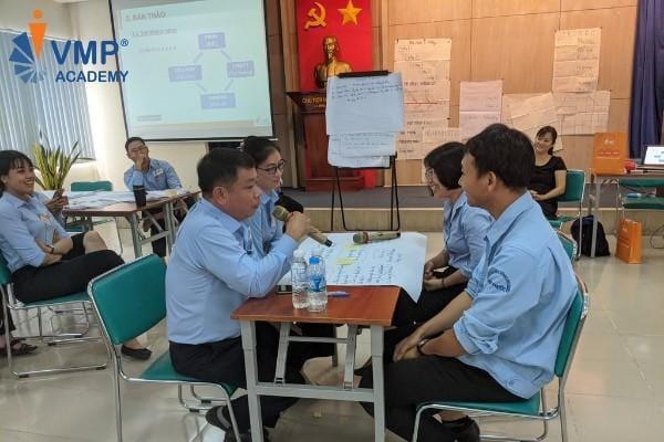 Học viên thực hành các kiến thức tại chương trình